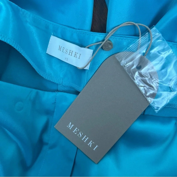 NWT Meshki 2 Piece Set Satin Blazer Jacket and Pants Size XS Full Suit - Picture 14 of 15